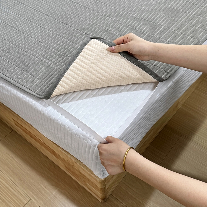 91家纺网 家纺一手货源 找家纺 拾小柒 2025新款全棉色织水洗棉防水隔尿床护垫床盖 青灰色