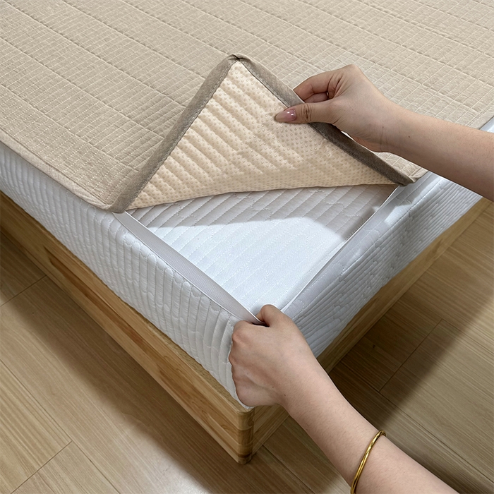 91家纺网 家纺一手货源 找家纺 拾小柒 2025新款全棉色织水洗棉防水隔尿床护垫床盖 卡其色