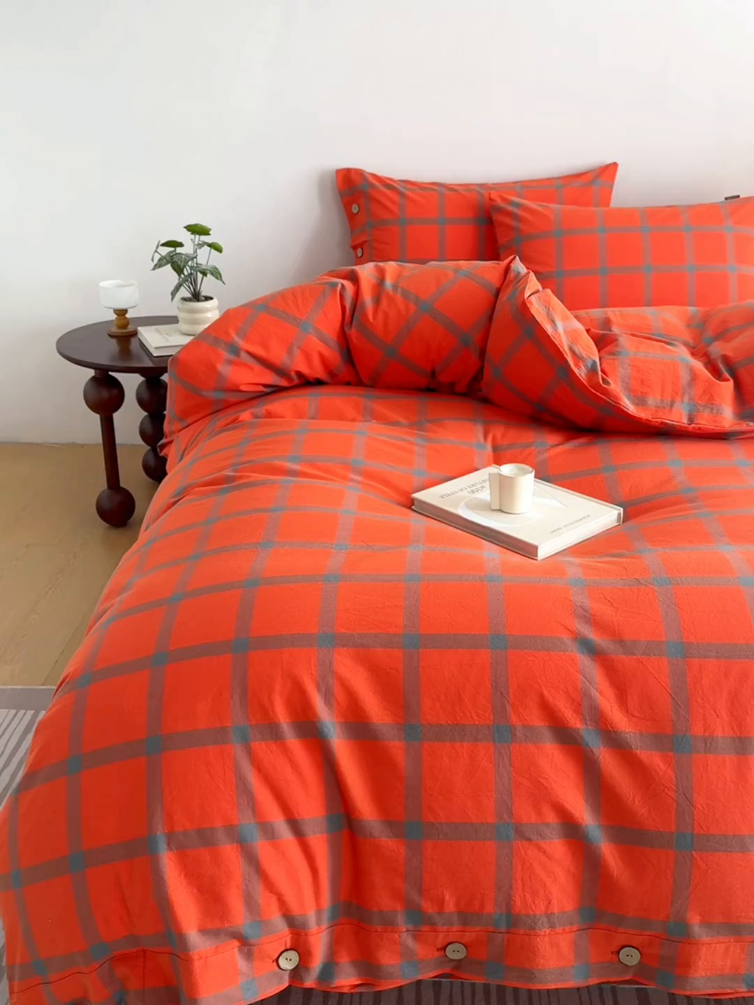 91家纺网 家纺一手货源 找家纺 贝尔 A类全棉纽扣水洗棉四件套 石榴红