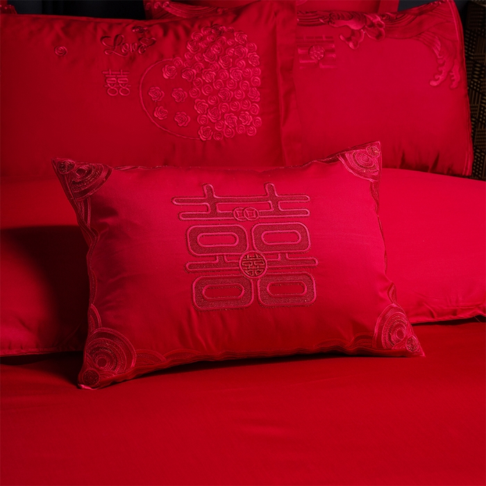 91家纺网 家纺一手货源 找家纺 芊囍纺 2025新款全棉刺绣婚庆四件套 幸福约定红