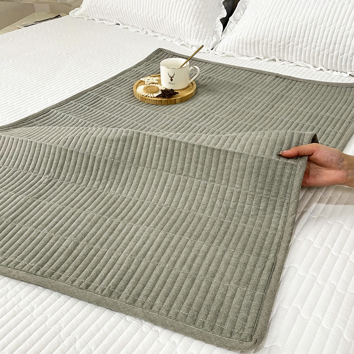 91家纺网 家纺一手货源 找家纺 拾小柒 2025年新款全棉色织水洗棉隔脏姨妈垫护理垫床盖 青灰色 防水款