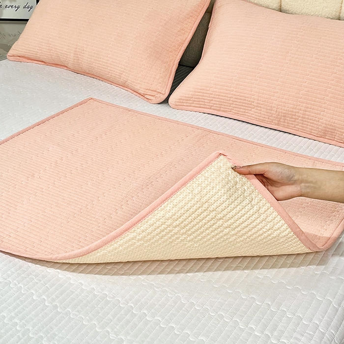 91家纺网 家纺一手货源 找家纺 （总）拾小柒 2025年新款全棉色织水洗棉隔脏姨妈垫护理垫床盖