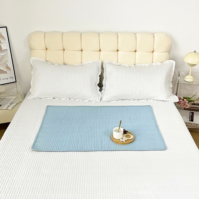 91家纺网 家纺一手货源 找家纺 拾小柒 2025年新款全棉色织水洗棉隔脏姨妈垫护理垫床盖 浅蓝色 防水款