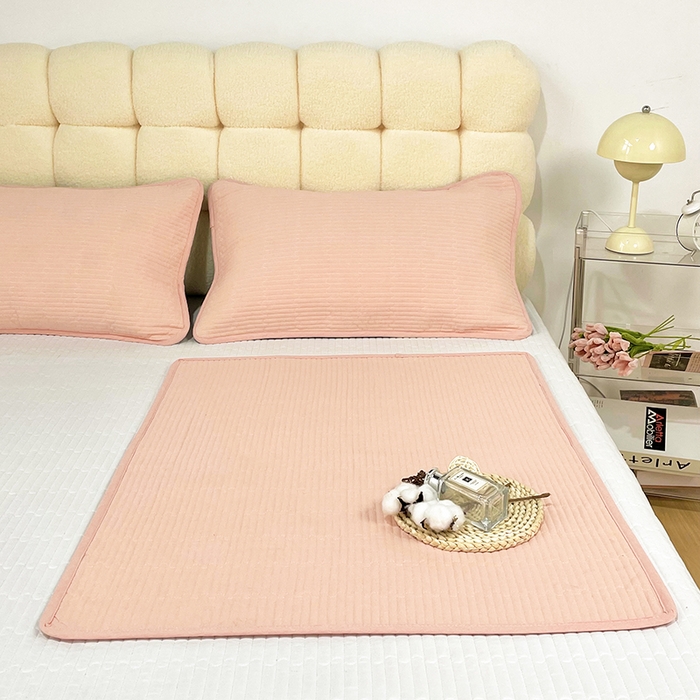 91家纺网 家纺一手货源 找家纺 （总）拾小柒 2025年新款全棉色织水洗棉隔脏姨妈垫护理垫床盖