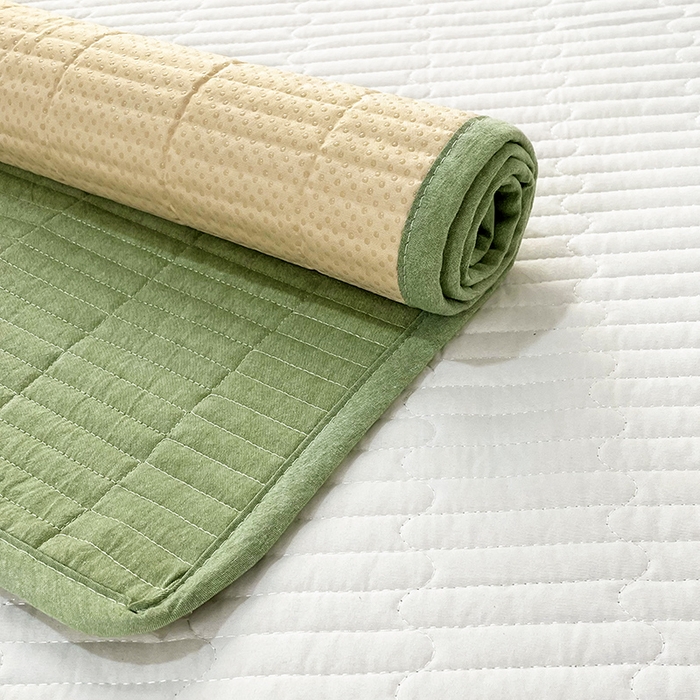 91家纺网 家纺一手货源 找家纺 拾小柒 2025年新款全棉色织水洗棉隔脏姨妈垫护理垫床盖 浅绿色 防水款