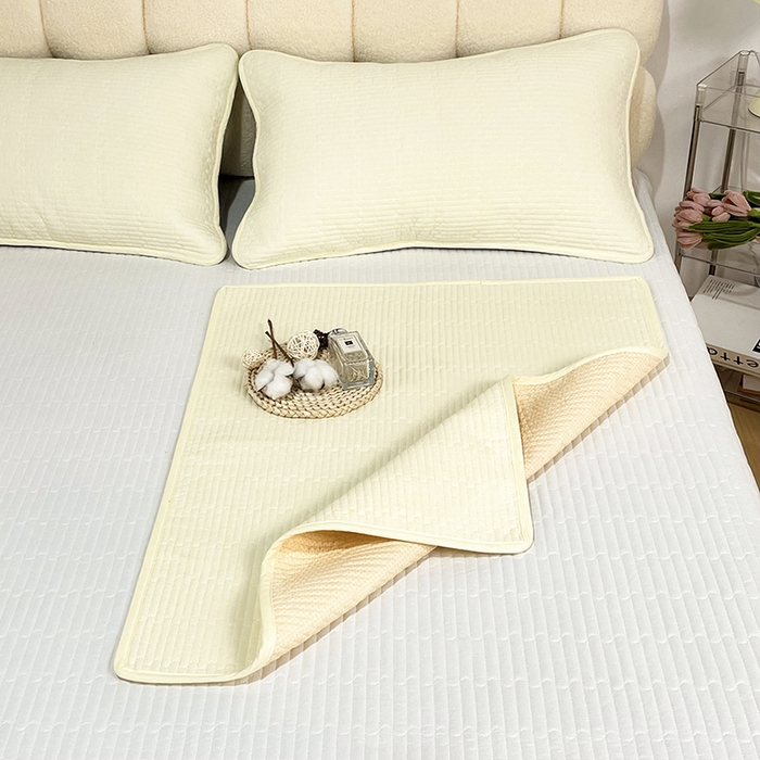 91家纺网 家纺一手货源 找家纺 拾小柒 2025年新款全棉色织水洗棉隔脏姨妈垫护理垫床盖 鹅黄色 不防水款