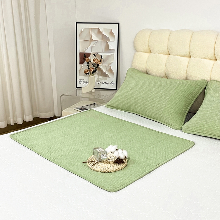 91家纺网 家纺一手货源 找家纺 拾小柒 2025年新款全棉色织水洗棉隔脏姨妈垫护理垫床盖 浅绿色 不防水款