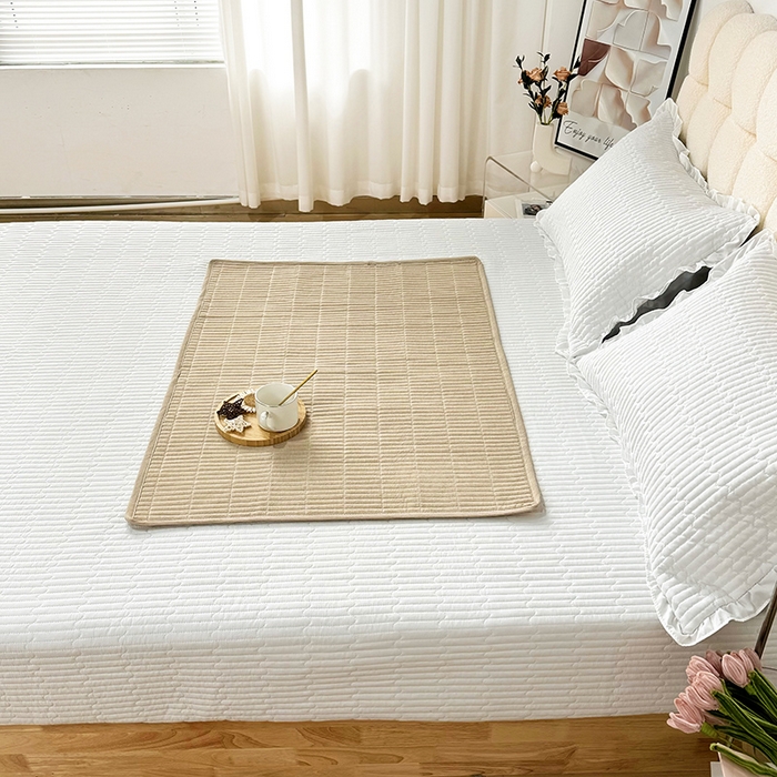 91家纺网 家纺一手货源 找家纺 拾小柒 2025年新款全棉色织水洗棉隔脏姨妈垫护理垫床盖 卡其色 防水款