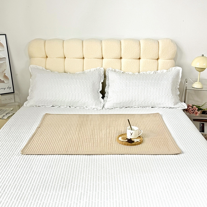 91家纺网 家纺一手货源 找家纺 拾小柒 2025年新款全棉色织水洗棉隔脏姨妈垫护理垫床盖 卡其色 防水款