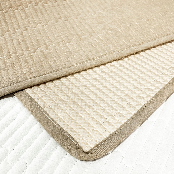 91家纺网 家纺一手货源 找家纺 拾小柒 2025年新款全棉色织水洗棉隔脏姨妈垫护理垫床盖 卡其色 不防水款