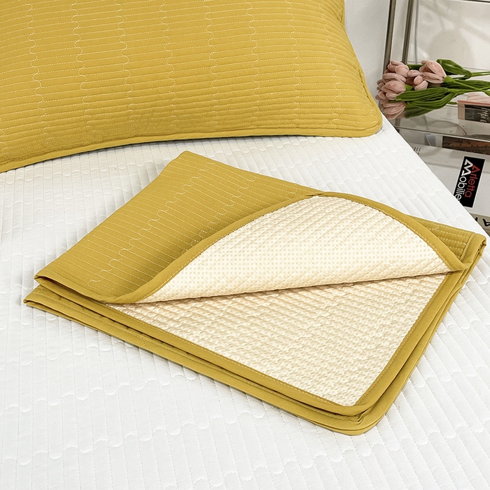 91家纺网 家纺一手货源 找家纺 拾小柒 2025年新款全棉色织水洗棉隔脏姨妈垫护理垫床盖 姜黄色 不防水款