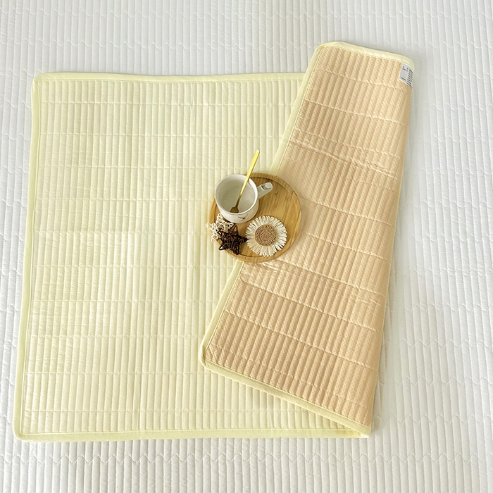 91家纺网 家纺一手货源 找家纺 拾小柒 2025年新款全棉色织水洗棉隔脏姨妈垫护理垫床盖 鹅黄色 防水款