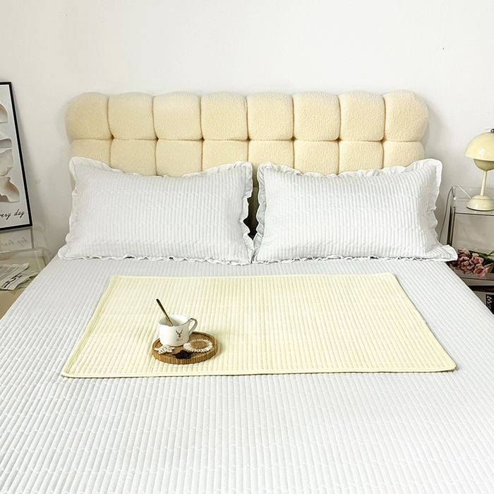 91家纺网 家纺一手货源 找家纺 拾小柒 2025年新款全棉色织水洗棉隔脏姨妈垫护理垫床盖 鹅黄色 防水款