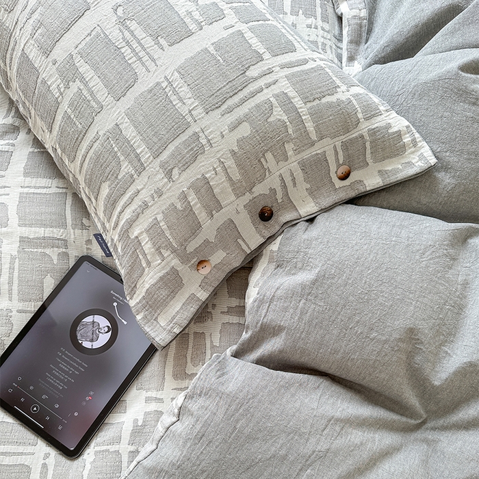 91家纺网 家纺一手货源 找家纺 贝尔 PELLHOME 欧几里得全棉简约北欧几何空气提花三层纱四件套纯色系（可抖音代发） 欧几里得-灰