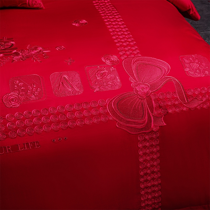 91家纺网 家纺一手货源 找家纺 芊囍纺 2025新款全棉刺绣婚庆四件套 幸福喜嫁红