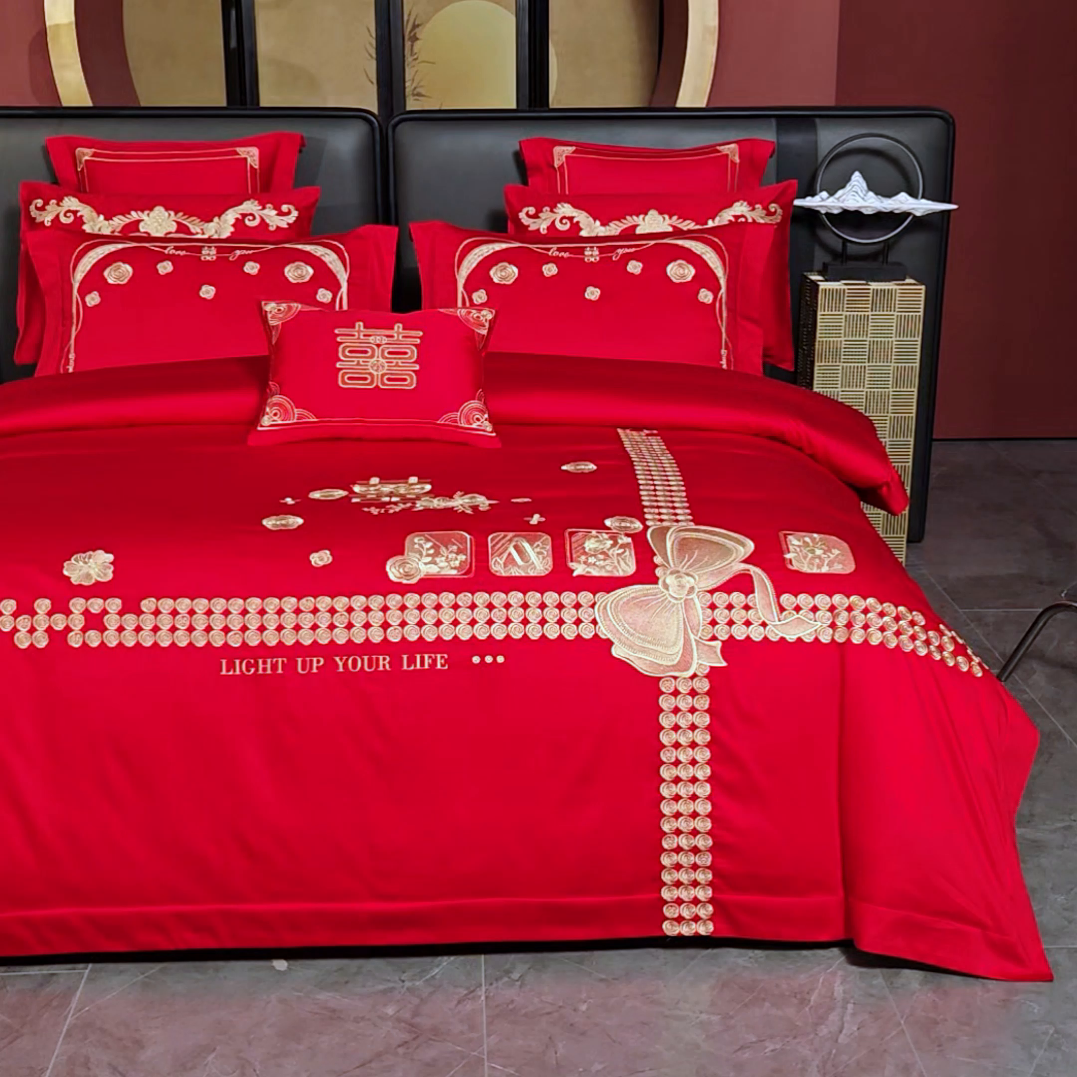 91家纺网 家纺一手货源 找家纺 芊囍纺 2025新款全棉刺绣婚庆四件套 幸福喜嫁金