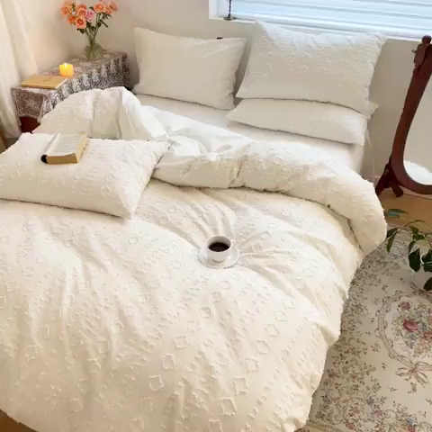 91家纺网 家纺一手货源 找家纺 （总）贝尔 PELLHOME 车妮尔全棉剪花提花四件套外贸民宿小红书风格套件（可抖音代发）