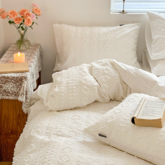 91家纺网 家纺一手货源 找家纺 （总）贝尔 PELLHOME 车妮尔全棉剪花提花四件套外贸民宿小红书风格套件（可抖音代发）