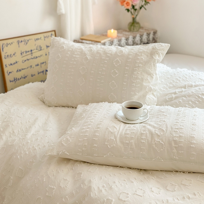 91家纺网 家纺一手货源 找家纺 贝尔 PELLHOME 车妮尔全棉剪花提花四件套外贸民宿小红书风格套件（可抖音代发） 车妮尔-白