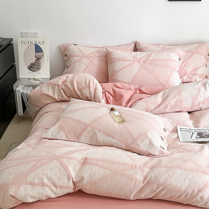 91家纺网 家纺一手货源 找家纺 贝尔 PELLHOME 全棉三层纱提花四件套-埃菲尔系列AB版均为全棉提花面料（可抖音代发） 埃菲尔-粉