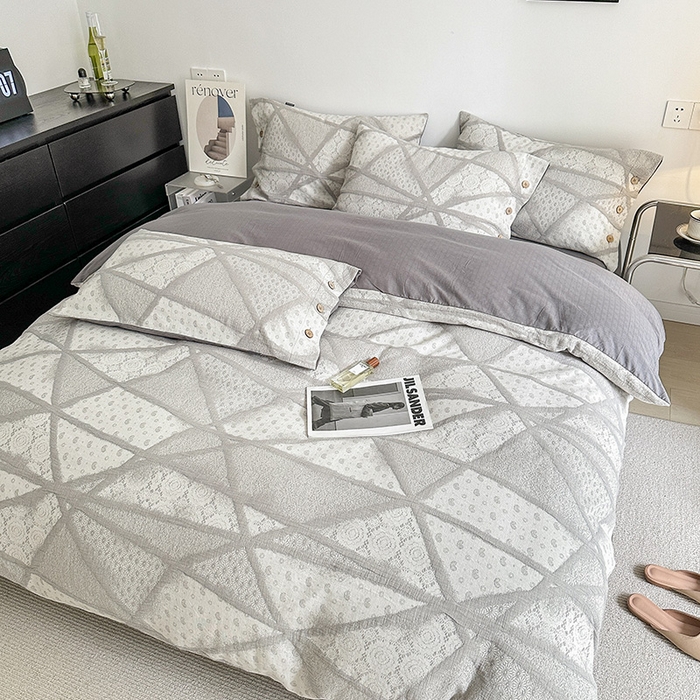 91家纺网 家纺一手货源 找家纺 贝尔 PELLHOME 全棉三层纱提花四件套-埃菲尔系列AB版均为全棉提花面料（可抖音代发） 埃菲尔-灰