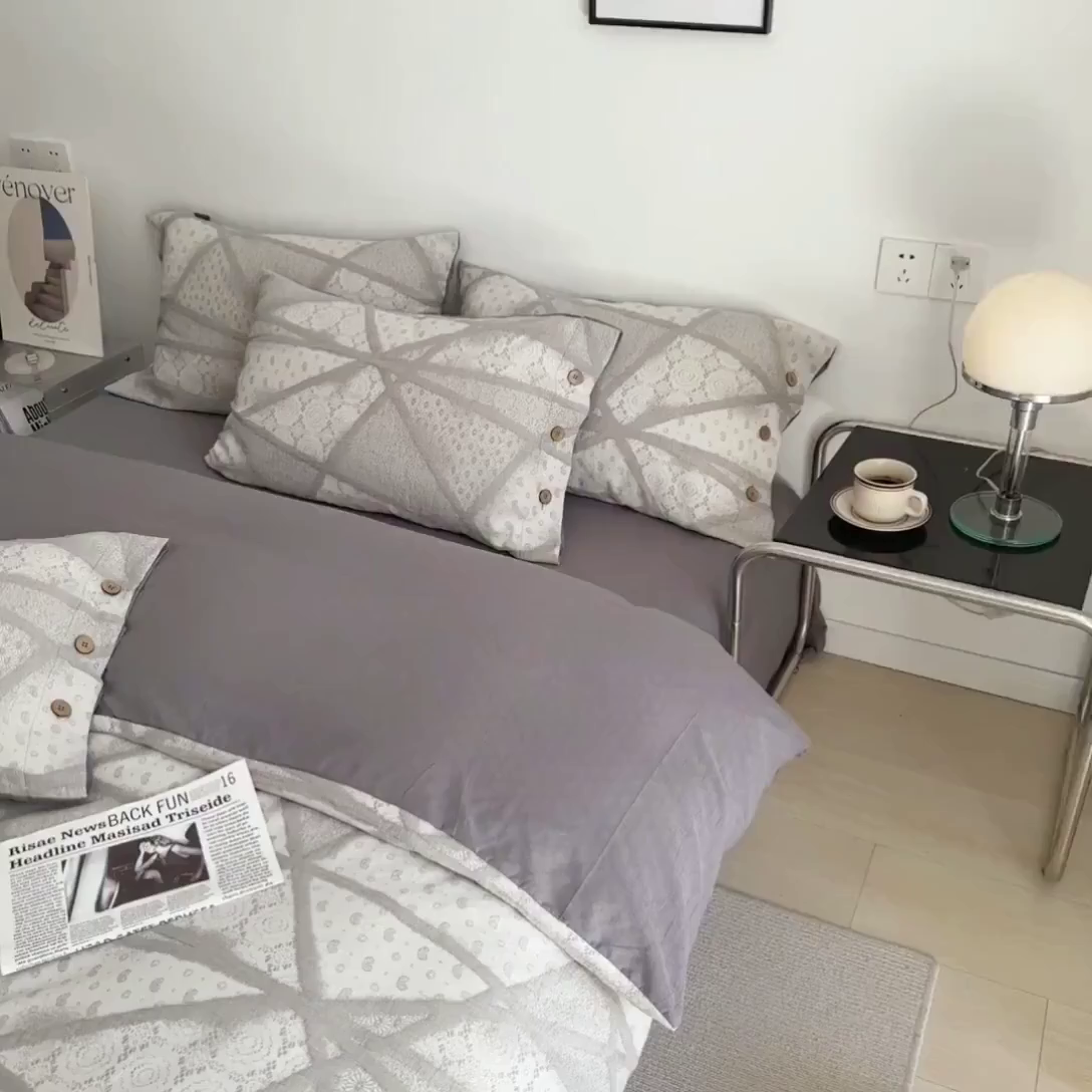 91家纺网 家纺一手货源 找家纺 贝尔 PELLHOME 全棉三层纱提花四件套-埃菲尔系列AB版均为全棉提花面料（可抖音代发） 埃菲尔-灰