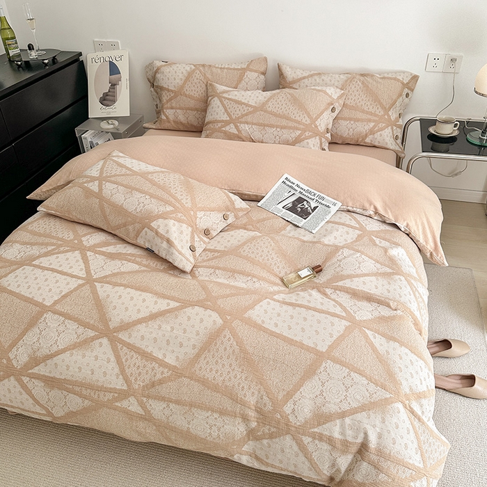 91家纺网 家纺一手货源 找家纺 贝尔 PELLHOME 全棉三层纱提花四件套-埃菲尔系列AB版均为全棉提花面料（可抖音代发） 埃菲尔-咖