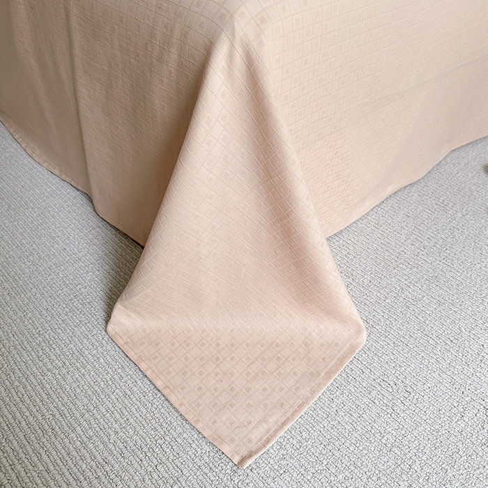 91家纺网 家纺一手货源 找家纺 贝尔 PELLHOME 全棉三层纱提花四件套-埃菲尔系列AB版均为全棉提花面料（可抖音代发） 埃菲尔-咖