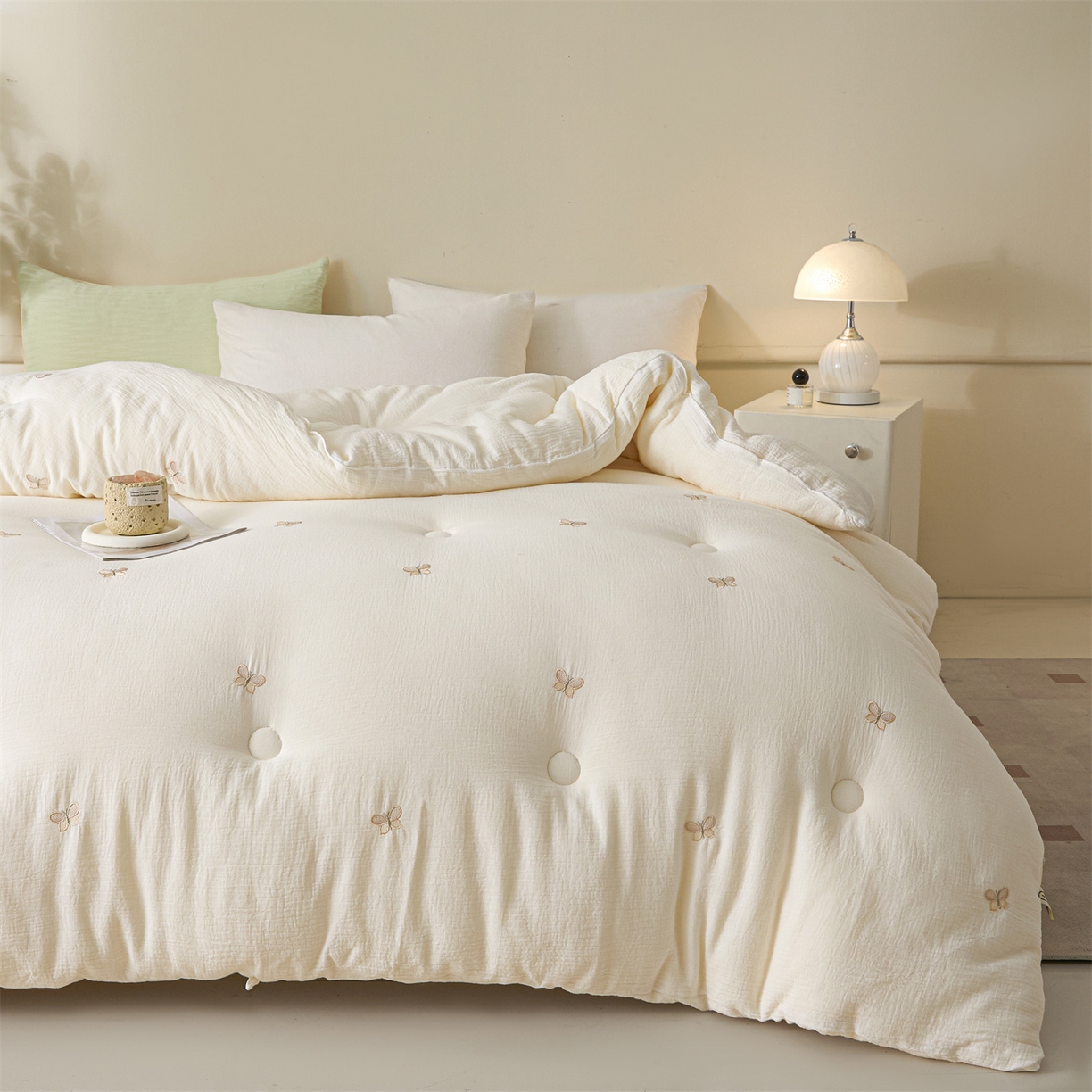 91家纺网 家纺一手货源 找家纺 创优家纺 2025新款专版绣花全棉满绣刺绣21%大豆被纯棉被芯被子春秋被加厚冬被夏被直播 福蝶