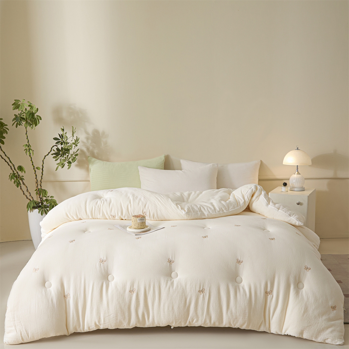 91家纺网 家纺一手货源 找家纺 创优家纺 2025新款专版绣花全棉满绣刺绣21%大豆被纯棉被芯被子春秋被加厚冬被夏被直播 福蝶