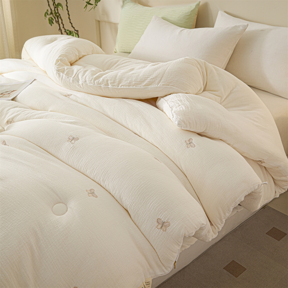 91家纺网 家纺一手货源 找家纺 创优家纺 2025新款专版绣花全棉满绣刺绣21%大豆被纯棉被芯被子春秋被加厚冬被夏被直播 福蝶