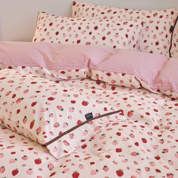 91家纺网 家纺一手货源 找家纺 贝尔 PELLHOME 全棉13376水洗+全棉色织水洗棉-织带款四件套（可抖音代发） 粉钻草莓