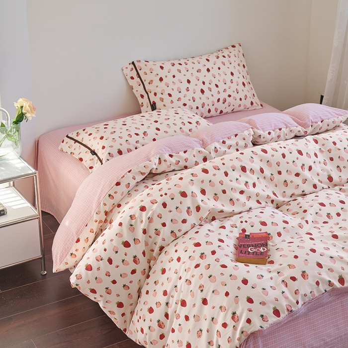 91家纺网 家纺一手货源 找家纺 贝尔 PELLHOME 全棉13376水洗+全棉色织水洗棉-织带款四件套（可抖音代发） 粉钻草莓