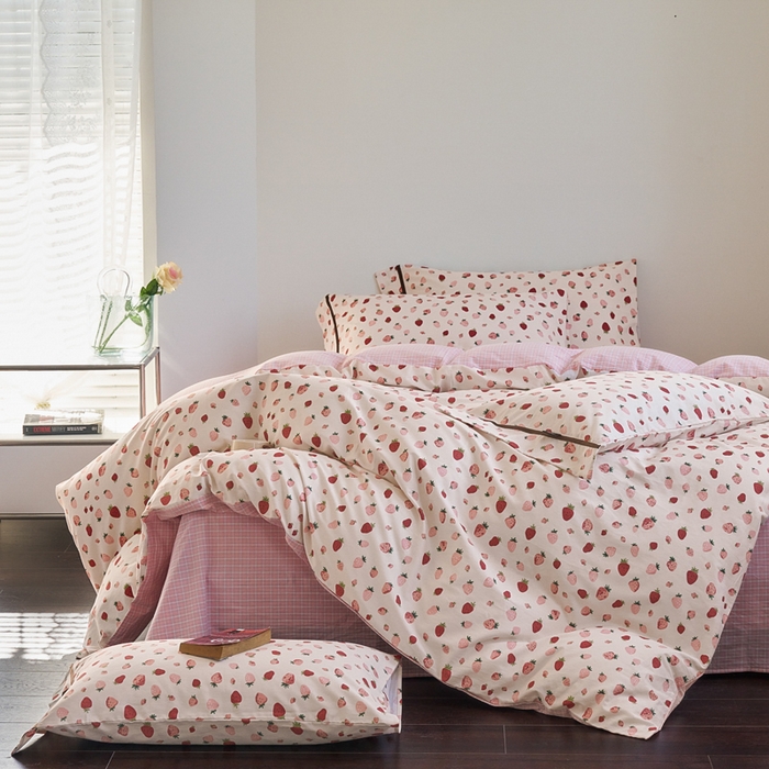 91家纺网 家纺一手货源 找家纺 贝尔 PELLHOME 全棉13376水洗+全棉色织水洗棉-织带款四件套（可抖音代发） 粉钻草莓