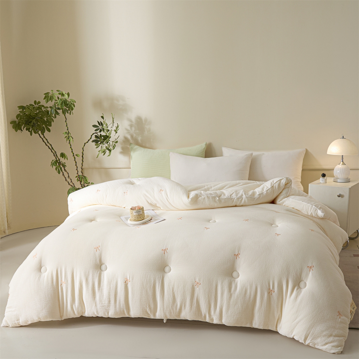 91家纺网 家纺一手货源 找家纺 创优家纺 2025新款专版绣花全棉满绣刺绣21%大豆被纯棉被芯被子春秋被加厚冬被夏被直播 蝴蝶结