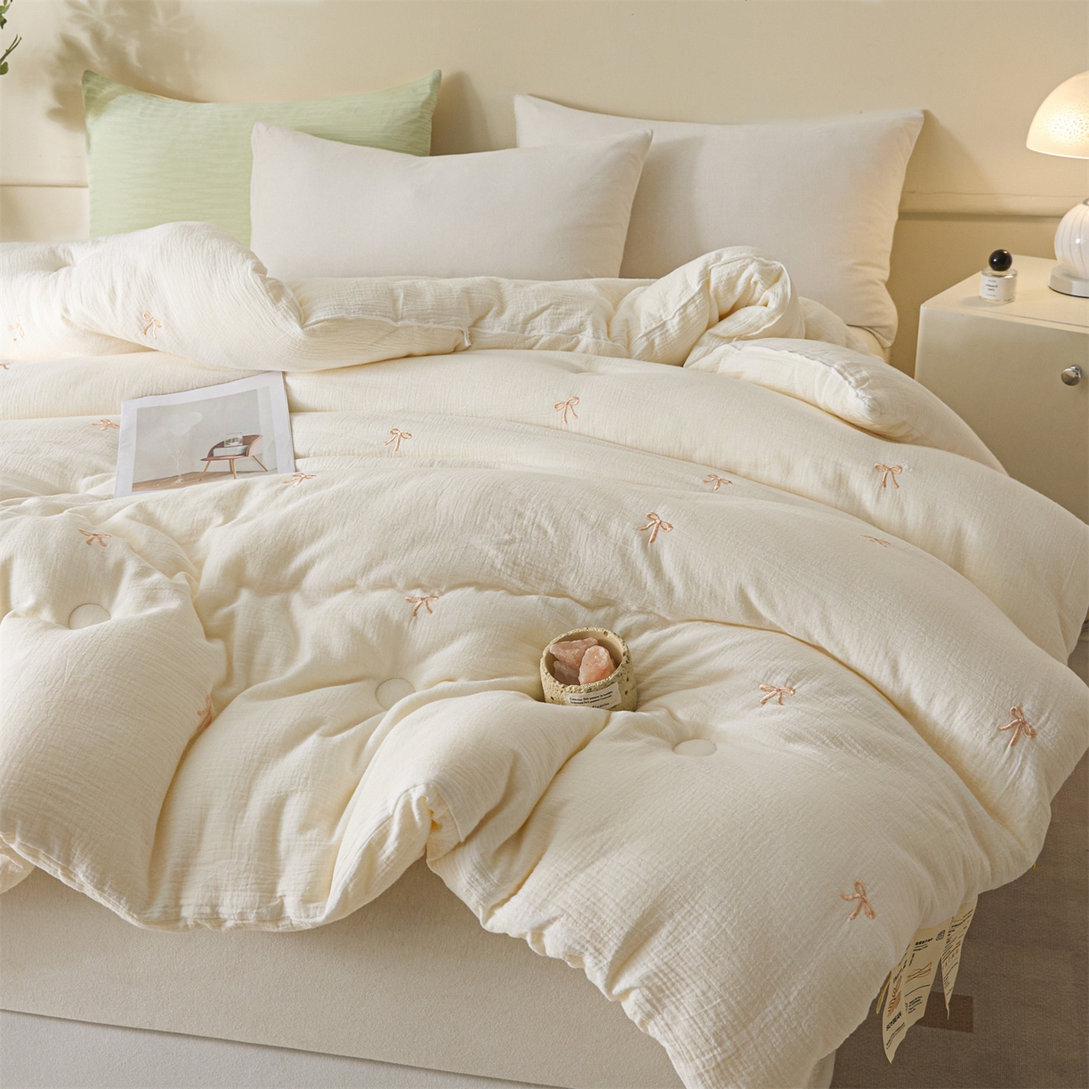 91家纺网 家纺一手货源 找家纺 创优家纺 2025新款专版绣花全棉满绣刺绣21%大豆被纯棉被芯被子春秋被加厚冬被夏被直播 蝴蝶结