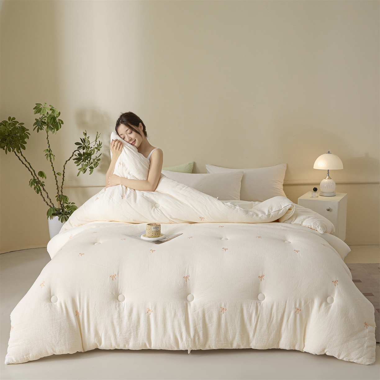 91家纺网 家纺一手货源 找家纺 创优家纺 2025新款专版绣花全棉满绣刺绣21%大豆被纯棉被芯被子春秋被加厚冬被夏被直播 蝴蝶结