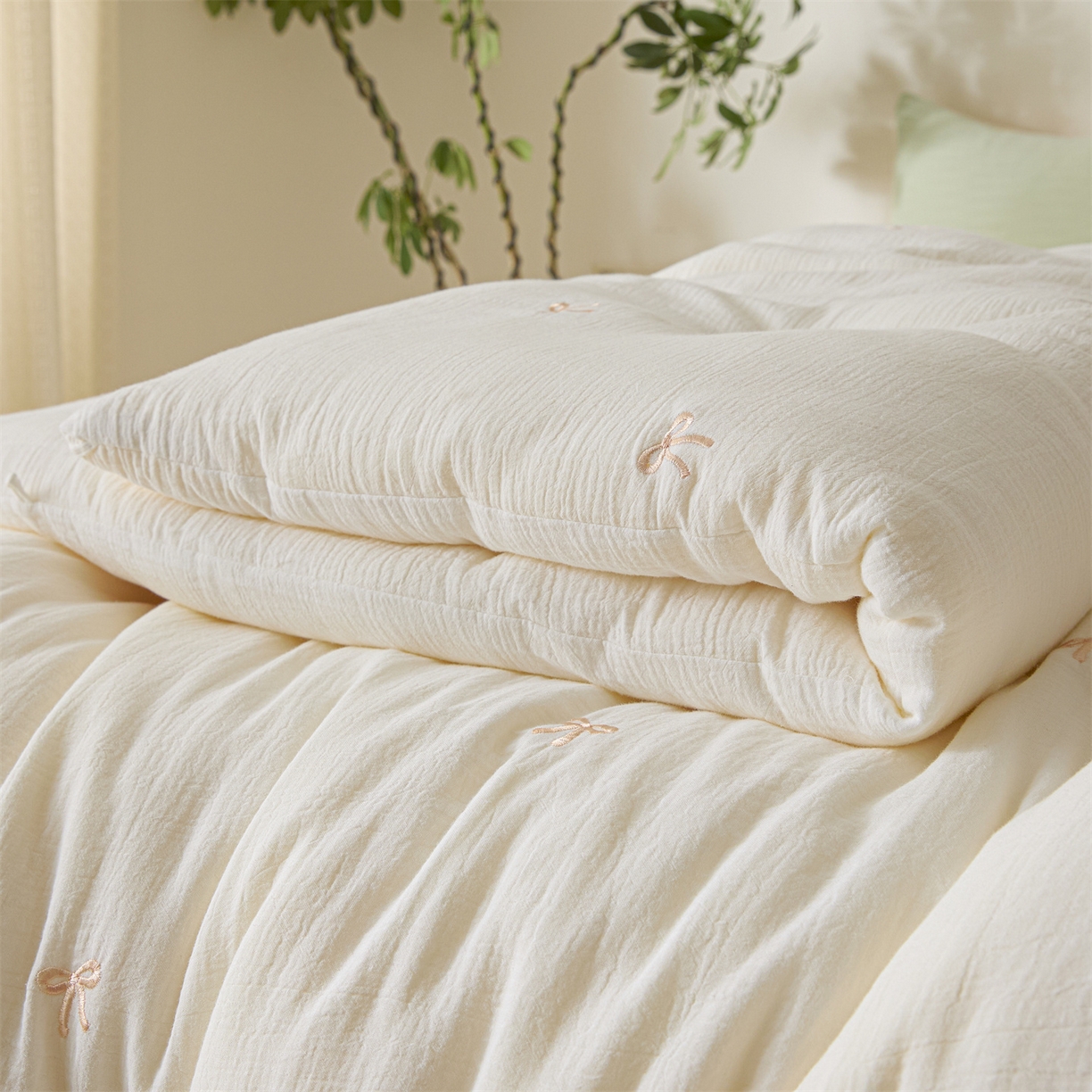 91家纺网 家纺一手货源 找家纺 创优家纺 2025新款专版绣花全棉满绣刺绣21%大豆被纯棉被芯被子春秋被加厚冬被夏被直播 蝴蝶结