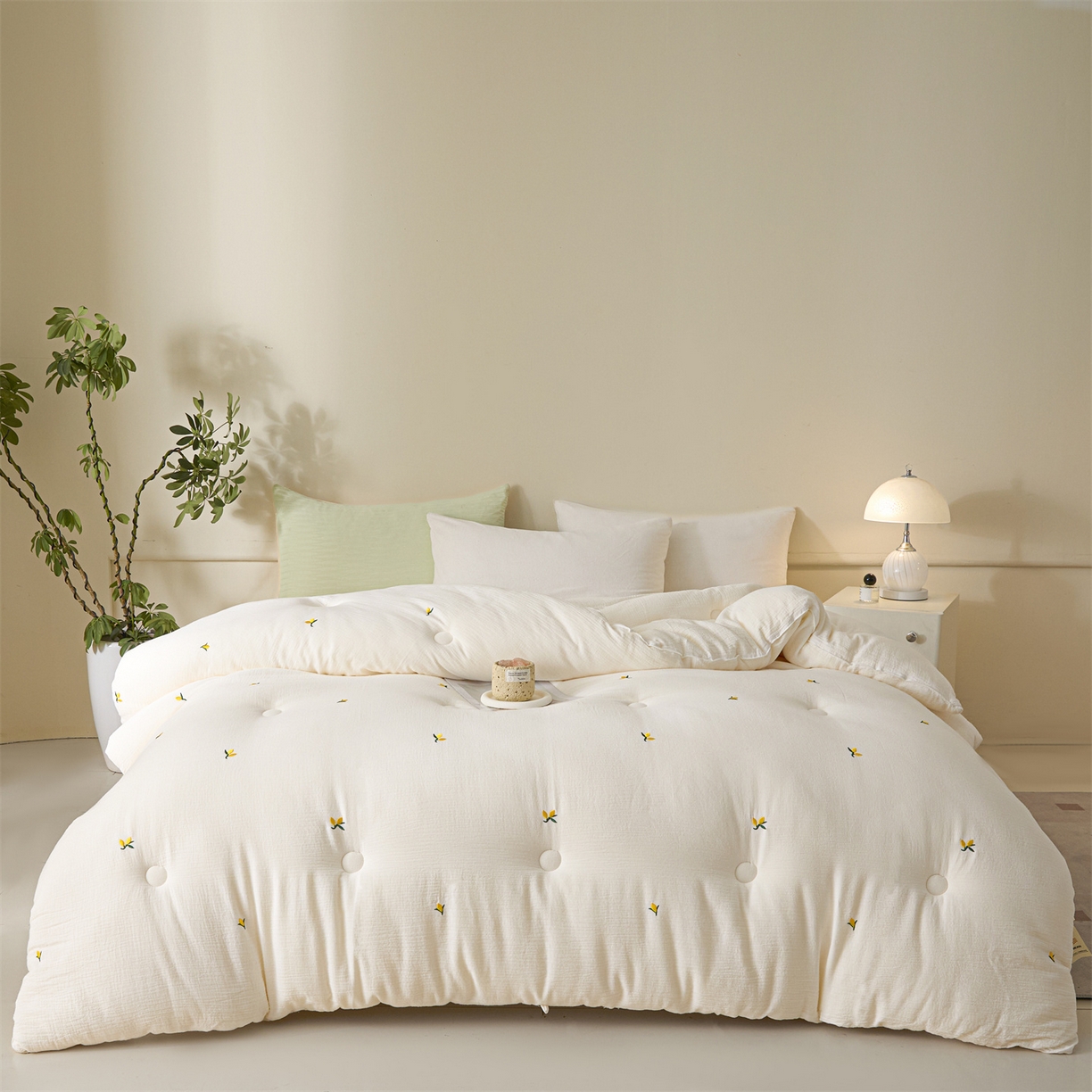 91家纺网 家纺一手货源 找家纺 创优家纺 2025新款专版绣花全棉满绣刺绣21%大豆被纯棉被芯被子春秋被加厚冬被夏被直播 黄花絮