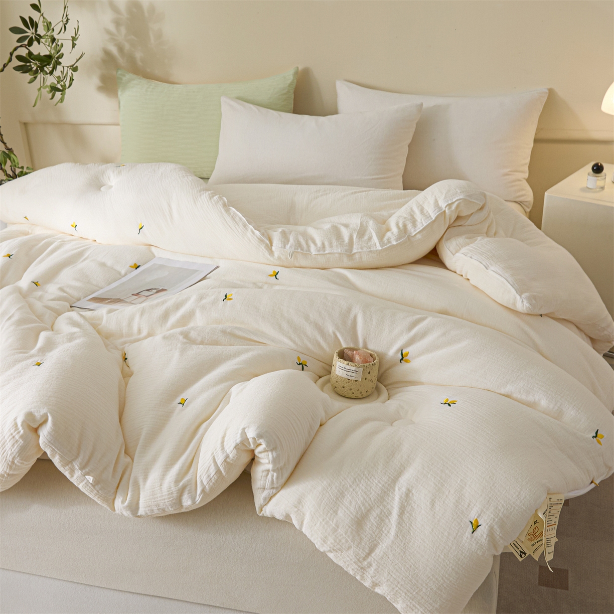 91家纺网 家纺一手货源 找家纺 创优家纺 2025新款专版绣花全棉满绣刺绣21%大豆被纯棉被芯被子春秋被加厚冬被夏被直播 黄花絮