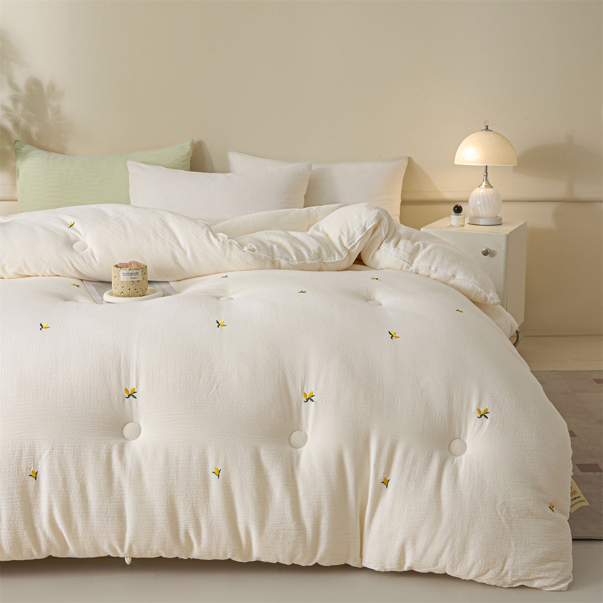 91家纺网 家纺一手货源 找家纺 创优家纺 2025新款专版绣花全棉满绣刺绣21%大豆被纯棉被芯被子春秋被加厚冬被夏被直播 黄花絮