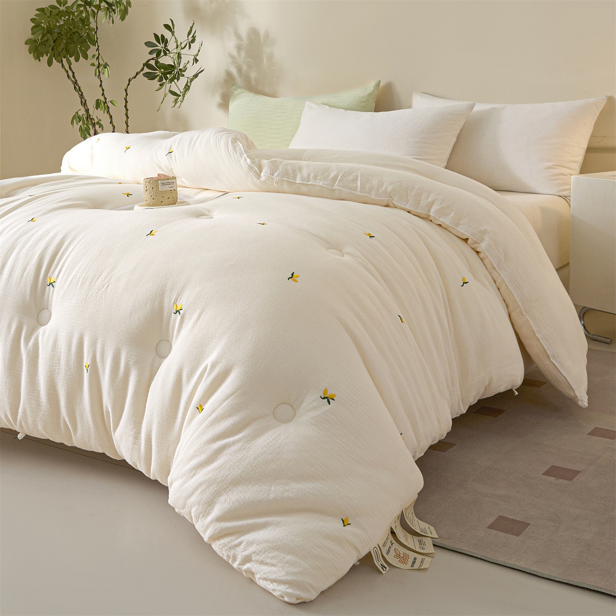 91家纺网 家纺一手货源 找家纺 创优家纺 2025新款专版绣花全棉满绣刺绣21%大豆被纯棉被芯被子春秋被加厚冬被夏被直播 黄花絮