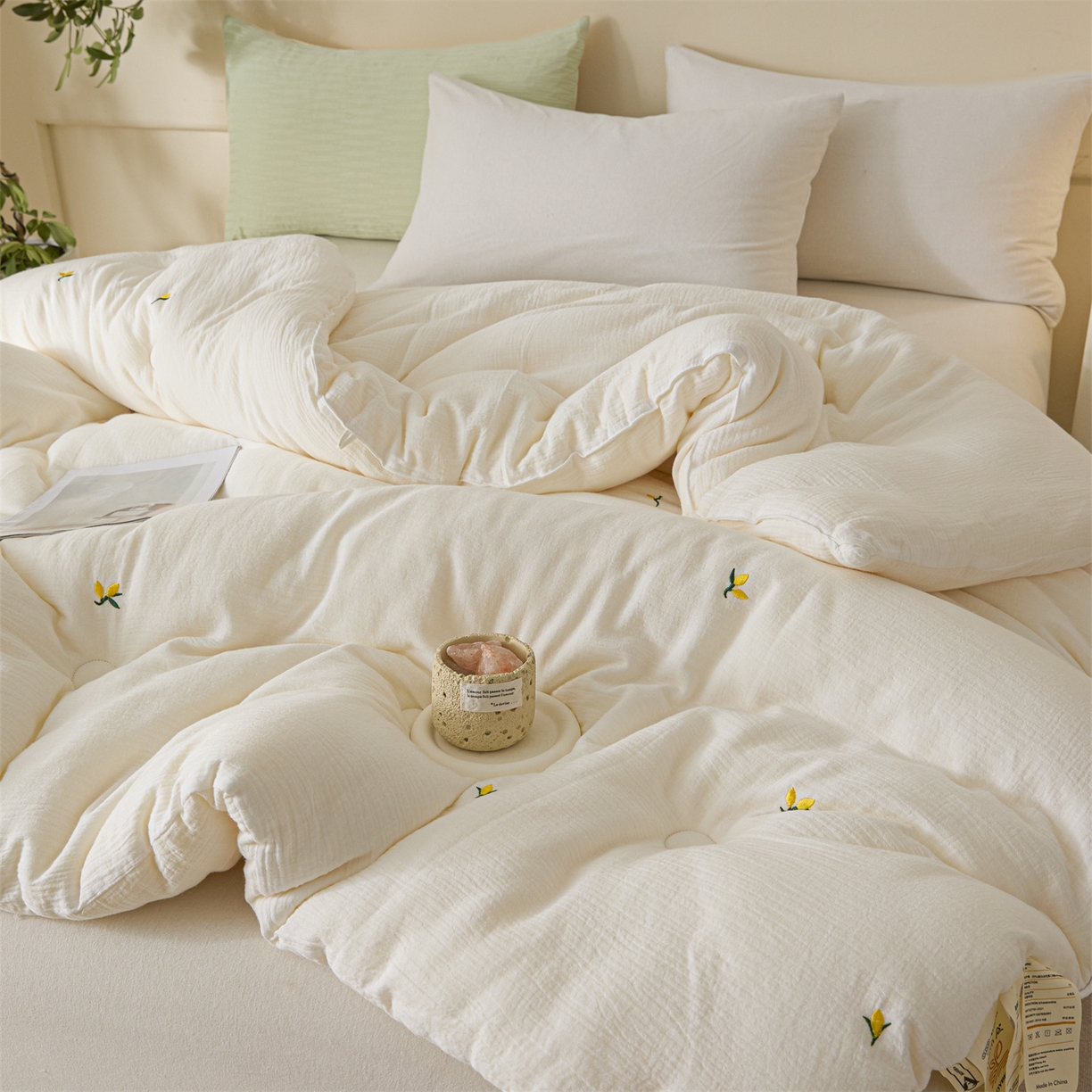 91家纺网 家纺一手货源 找家纺 创优家纺 2025新款专版绣花全棉满绣刺绣21%大豆被纯棉被芯被子春秋被加厚冬被夏被直播 黄花絮