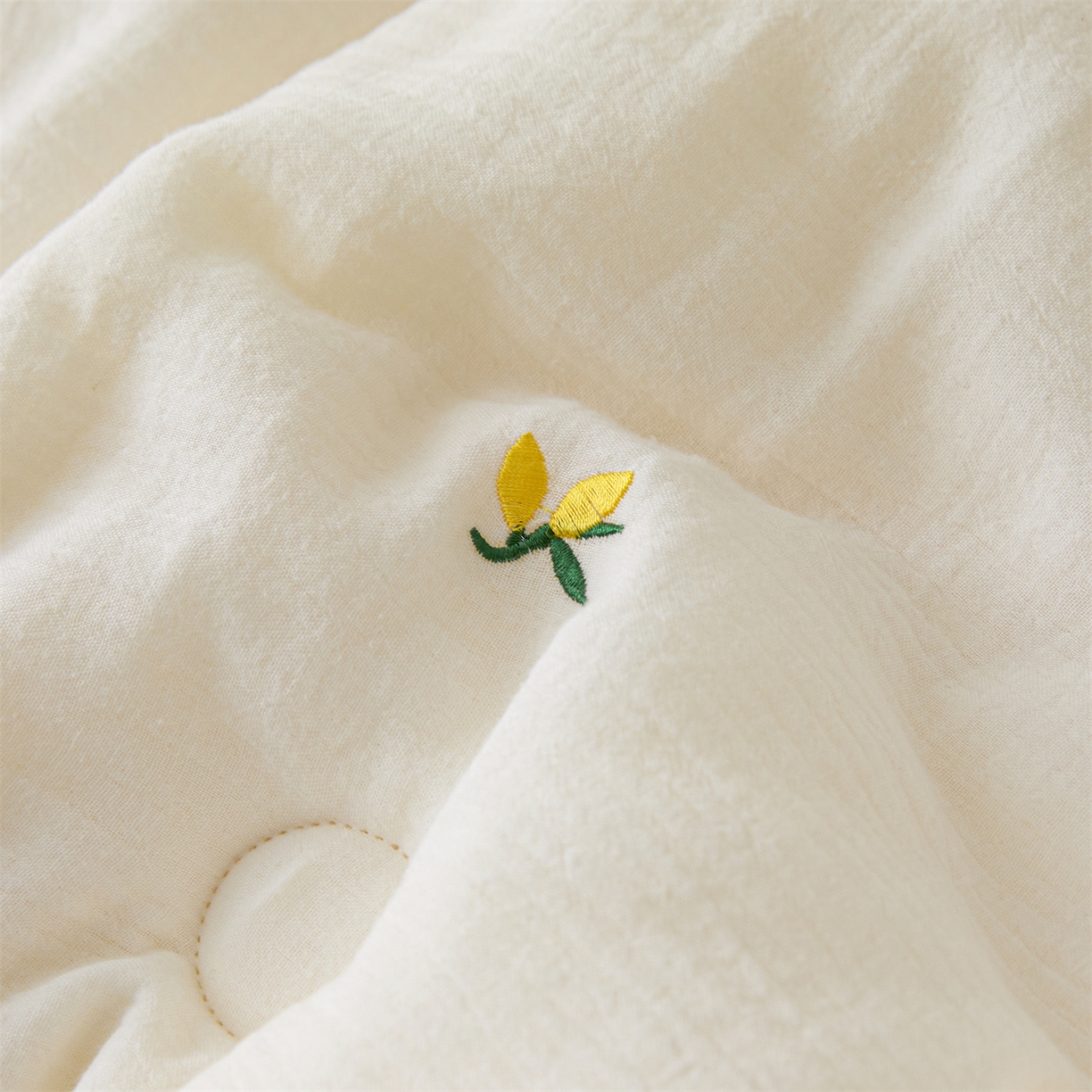 91家纺网 家纺一手货源 找家纺 创优家纺 2025新款专版绣花全棉满绣刺绣21%大豆被纯棉被芯被子春秋被加厚冬被夏被直播 黄花絮