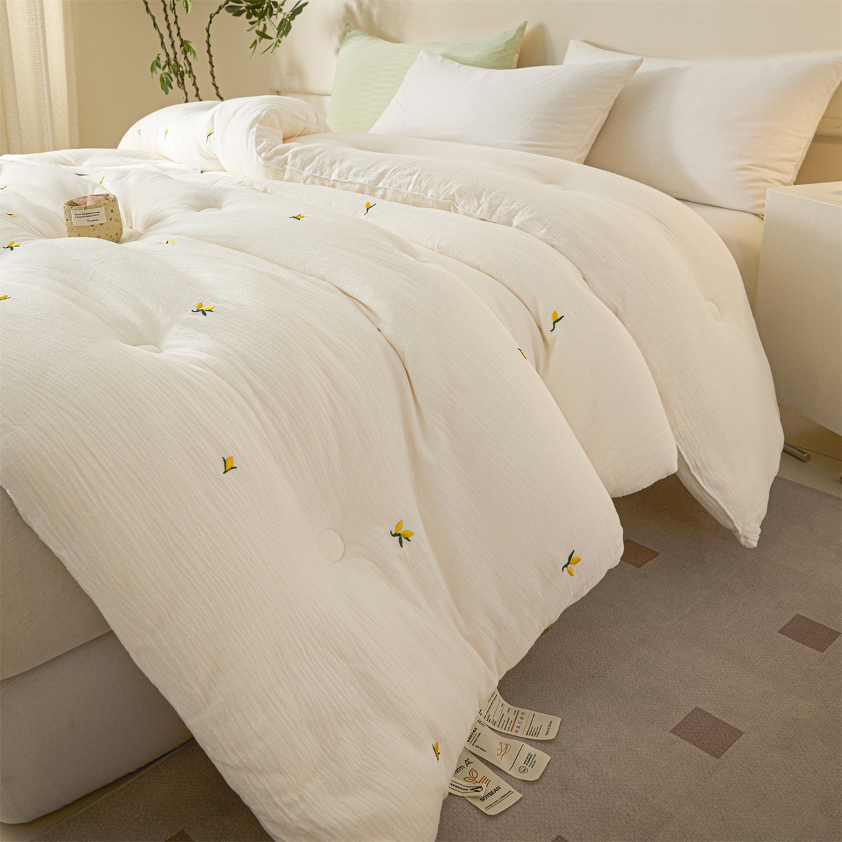 91家纺网 家纺一手货源 找家纺 创优家纺 2025新款专版绣花全棉满绣刺绣21%大豆被纯棉被芯被子春秋被加厚冬被夏被直播 黄花絮