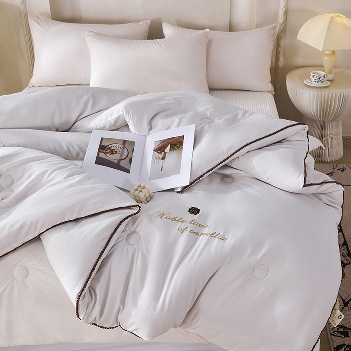 91家纺网 家纺一手货源 找家纺 （总）爱诗诺家纺 2025年新款3D立体烫画亲肤保暖云纱棉大豆被被子被芯