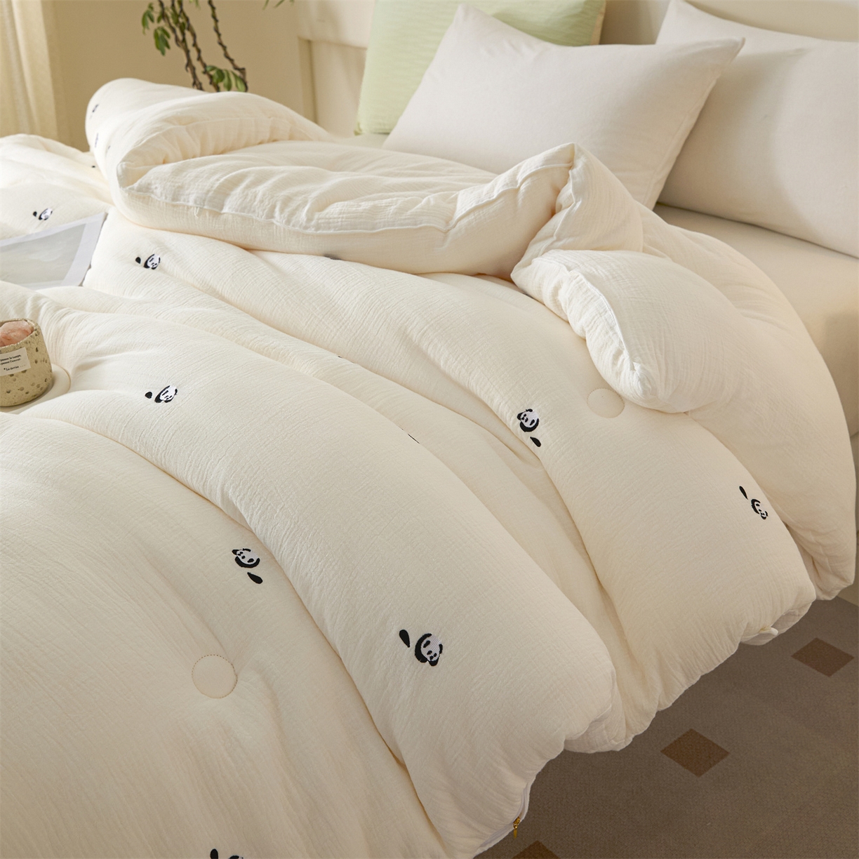 91家纺网 家纺一手货源 找家纺 创优家纺 2025新款专版绣花全棉满绣刺绣21%大豆被纯棉被芯被子春秋被加厚冬被夏被直播 趴趴熊猫