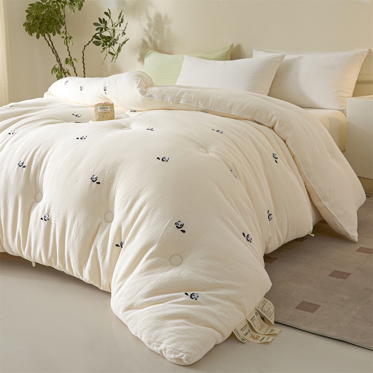 91家纺网 家纺一手货源 找家纺 创优家纺 2025新款专版绣花全棉满绣刺绣21%大豆被纯棉被芯被子春秋被加厚冬被夏被直播 趴趴熊猫