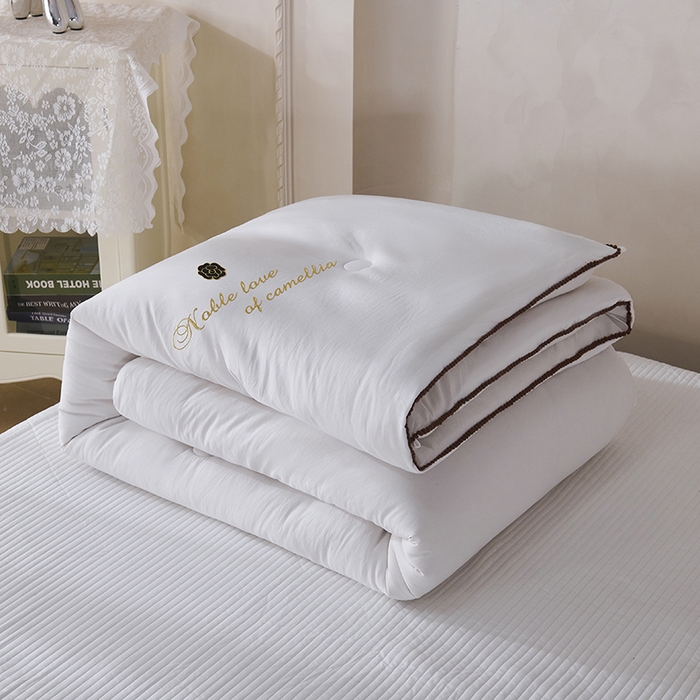 91家纺网 家纺一手货源 找家纺 爱诗诺家纺 2025年新款3D立体烫画亲肤保暖云纱棉大豆被被子被芯 云纱棉-白（主图2）