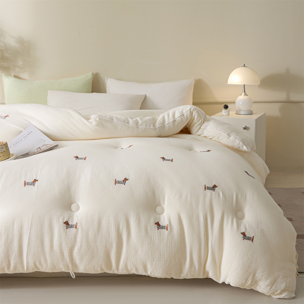 91家纺网 家纺一手货源 找家纺 创优家纺 2025新款专版绣花全棉满绣刺绣21%大豆被纯棉被芯被子春秋被加厚冬被夏被直播 条纹腊肠狗